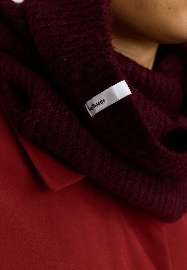 Selfhood Fluffy Tube Accessories Burgundy