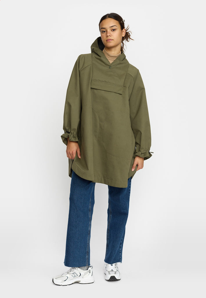Selfhood Poncho Lightweight Outerwear Army