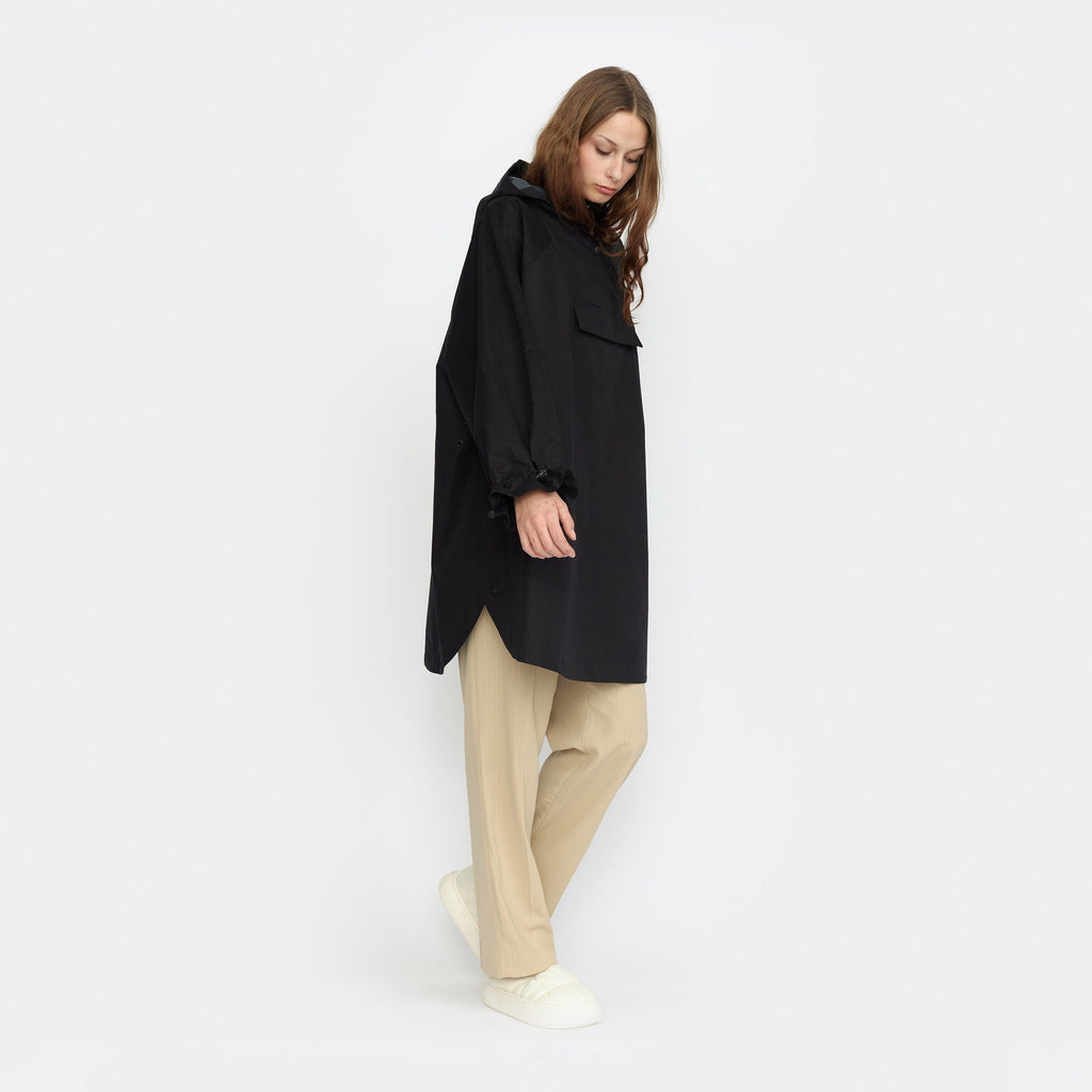 Selfhood Poncho Lightweight Outerwear Black