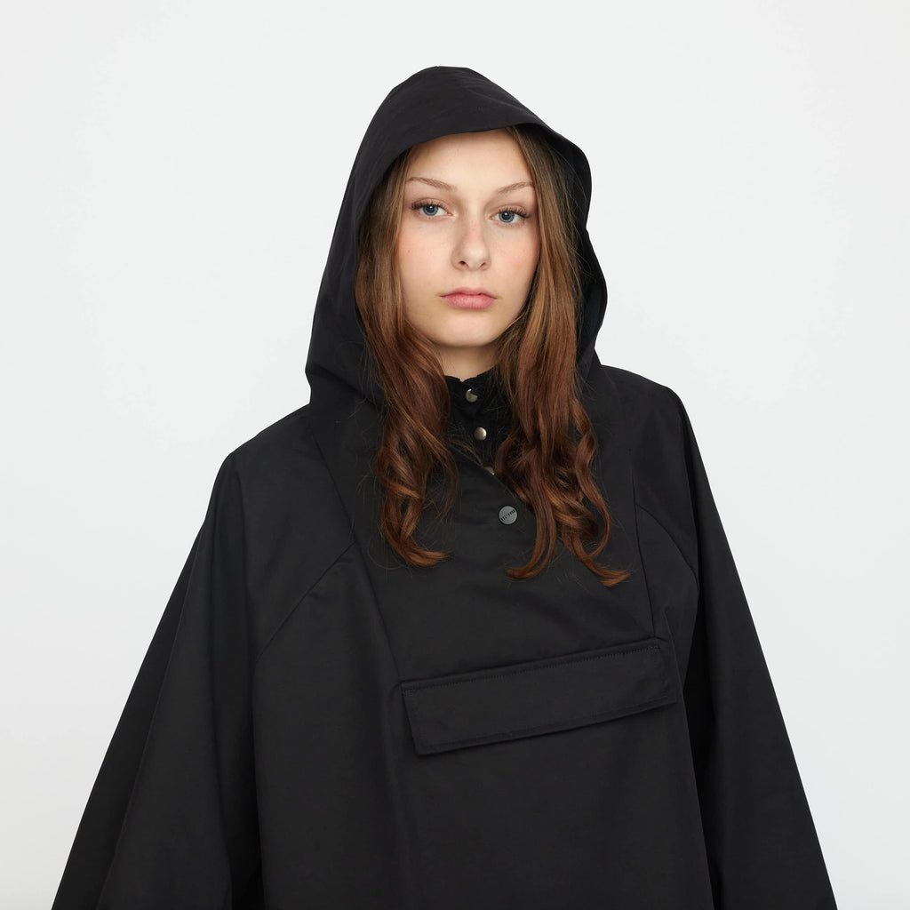 Selfhood Poncho Lightweight Outerwear Black