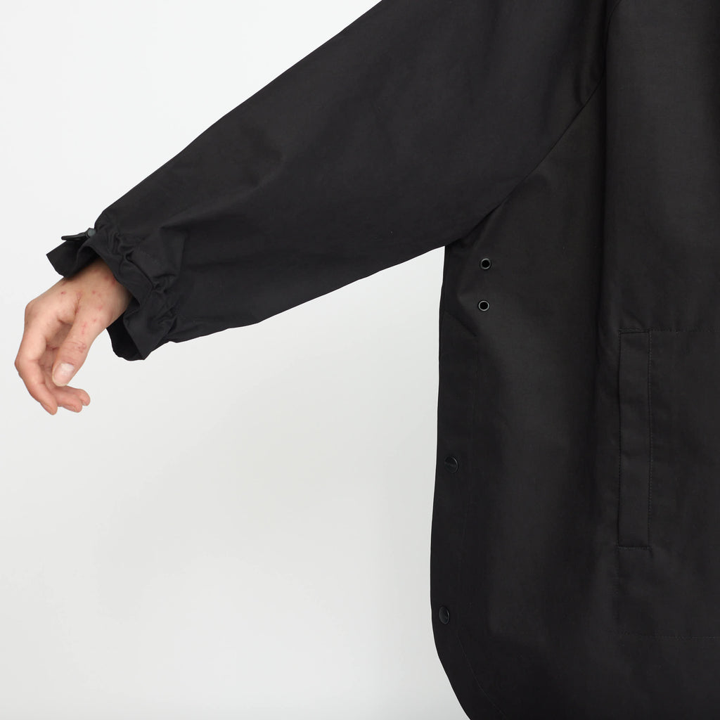 Selfhood Poncho Lightweight Outerwear Black