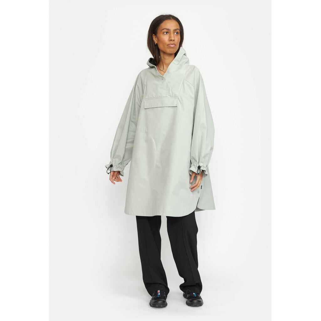 Selfhood Poncho Lightweight Outerwear Pale-mint