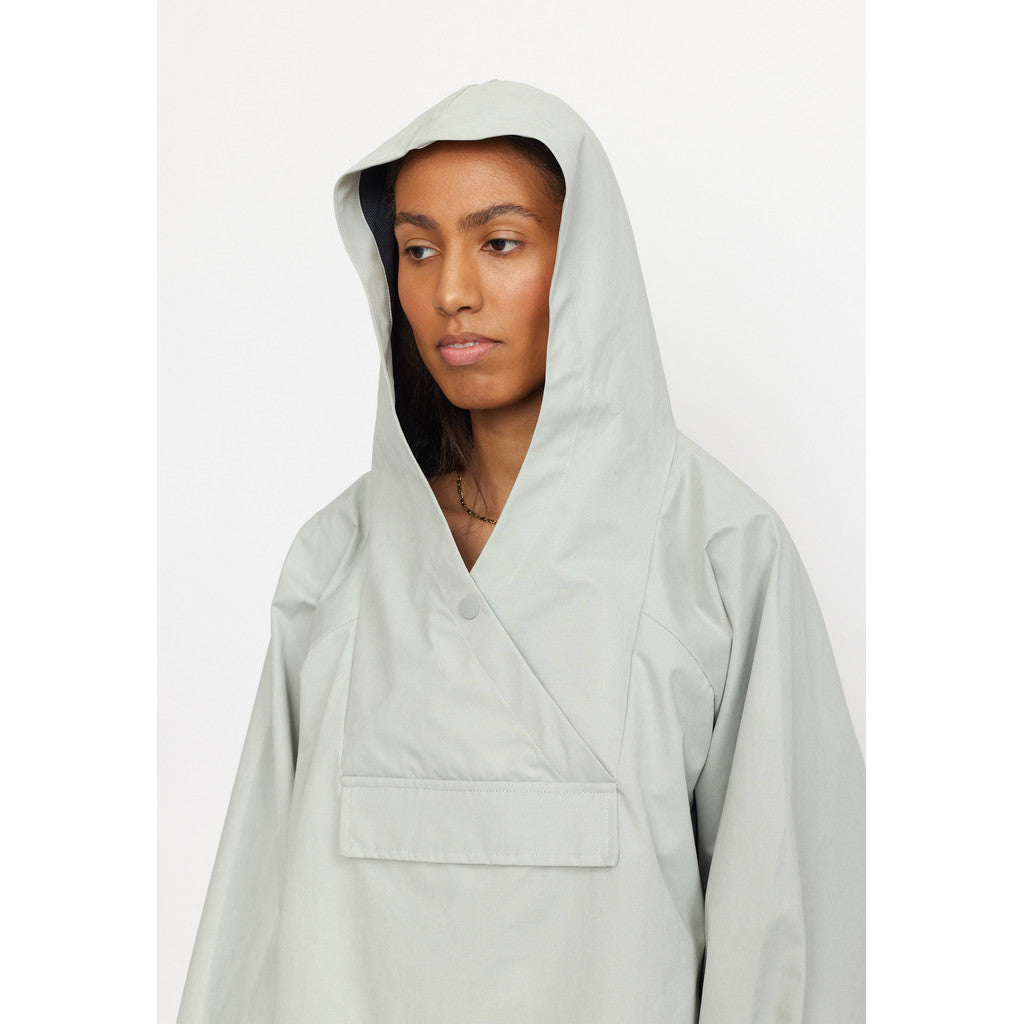 Selfhood Poncho Lightweight Outerwear Pale-mint